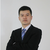 李力